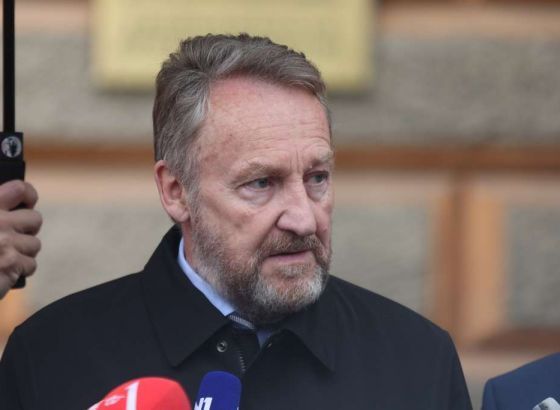 Izetbegović: Schmidt nije nagovjestio šta namjerava uraditi