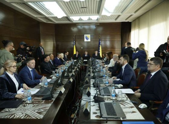 Vlada FBiH - Obustava konkursnih procedura