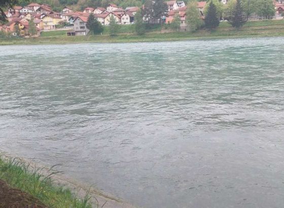 Muškarac iz Goražda se bacio s mosta u rijeku Drinu, pronađeno beživotno tijelo   