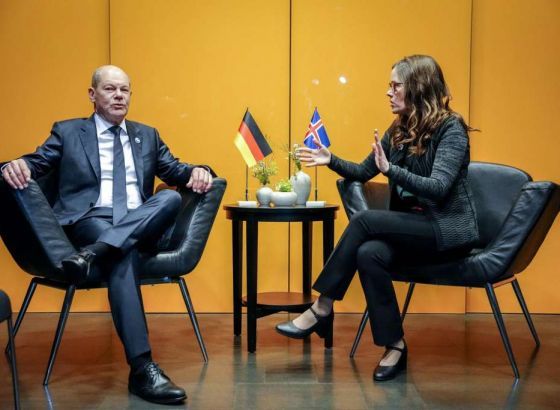Scholz poziva na pragmatizam dok SAD insistiraju na zabrani ruskog izvoza