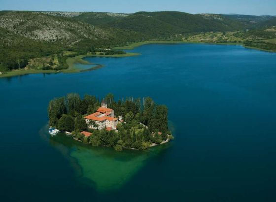 Zbog visokog vodostaja Krke po prvi puta zatvoreni dijelovi NP Krka