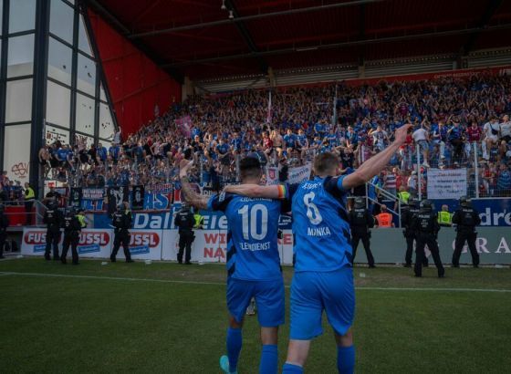 Fudbal je igra u kojoj uvijek pobijede Njemci - kako je Hajdenhajm samo sa domaćim igračima stigao do Bundeslige