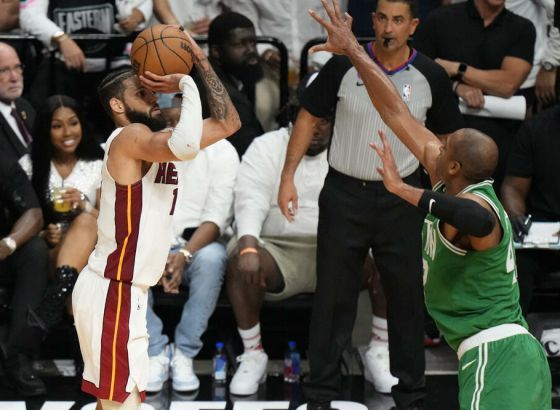 Ništa od istorijskog preokreta: Majami ubjedljivo savladao Boston i plasirao se u finale NBA lige