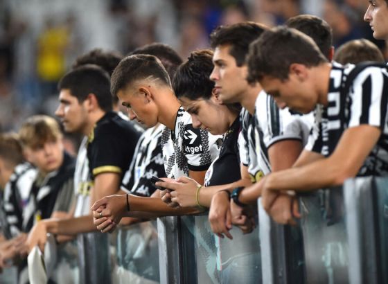 Juve pristao da plati kaznu, Anjeli mora na sud