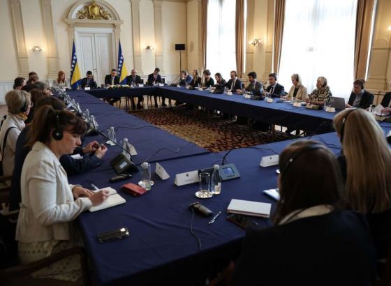 Bećirović: Zbog antidejtonskog djelovanja sankcije EU prema Dodiku trebaju biti pooštrene