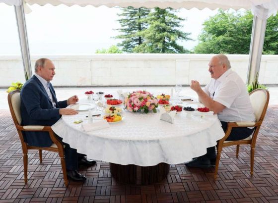 Putin: Rusija će rasporediti taktičko nuklearno oružje u Bjelorusiji u julu