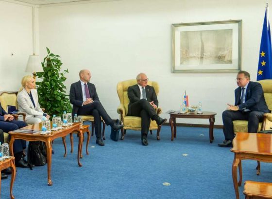 Nikšić-Vesić: Zajedničkim saobraćajnim projektima do boljeg poslovnog ambijenta