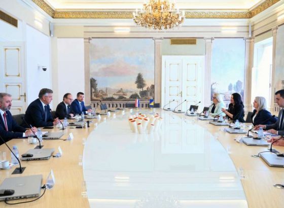 Počela sjednica Vijeća ministara BiH i Vlade Hrvatske, obiman dnevni red