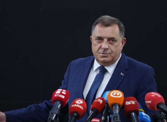 Dodik: Razmatramo da tužimo Schmidta za lažno predstavljanje