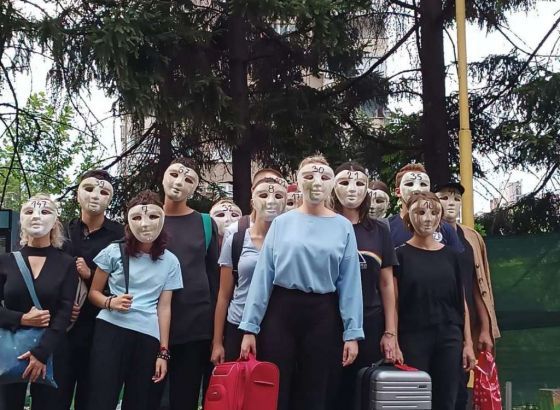Performansima i predstavom "Gidonov čvor" večeras počinju Ljetne večeri Studio Teatra - Zenica 2023