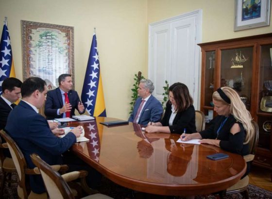 Bećirović - Satller: Bosna i Hercegovina je na prekretnici