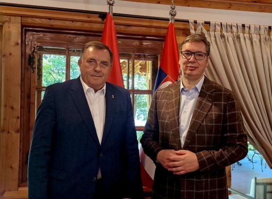 Vučić smatra da su optužnice protiv Dodika i Lukića neprimjerene i neodgovorne