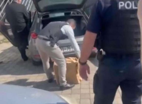 Kosovo: Uhićena dvojica službenika, oporba traži smjenu ministrice Hajdari i nove izbore