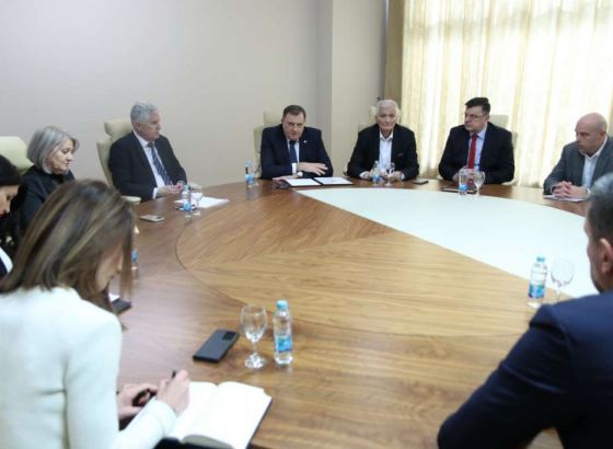 Dodik: Sutra na sastanku stranaka razmatrati i pitanje Zakona o Ustavnom sudu BiH