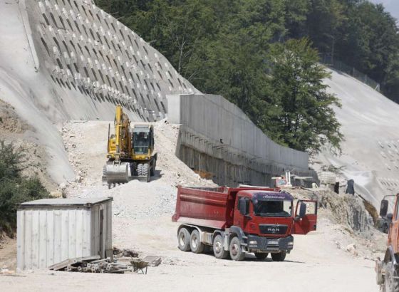 Autoceste FBiH: Radovi na dionici Vranduk – Ponirak suspendirani zbog usklađivanja dokumentacije