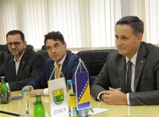 Bećirović: Bh. državnici moraju imati puno jači politički gard i više znanja u odbrani države
