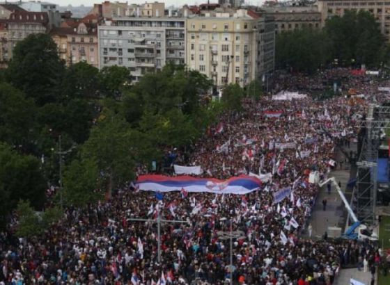 Srbijanska oporba traži izvanredne parlamentarne i beogradske izbore
