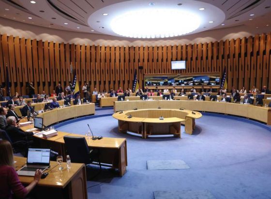 Dom naroda PSBiH o prijedlogu izmjena i dopuna Zakona o VSTV-u