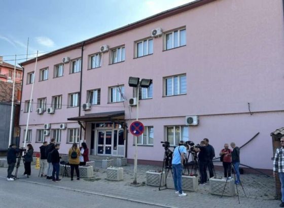 Sjeverna Mitrovica: Srpski službenici proveli noć u zgradi općine