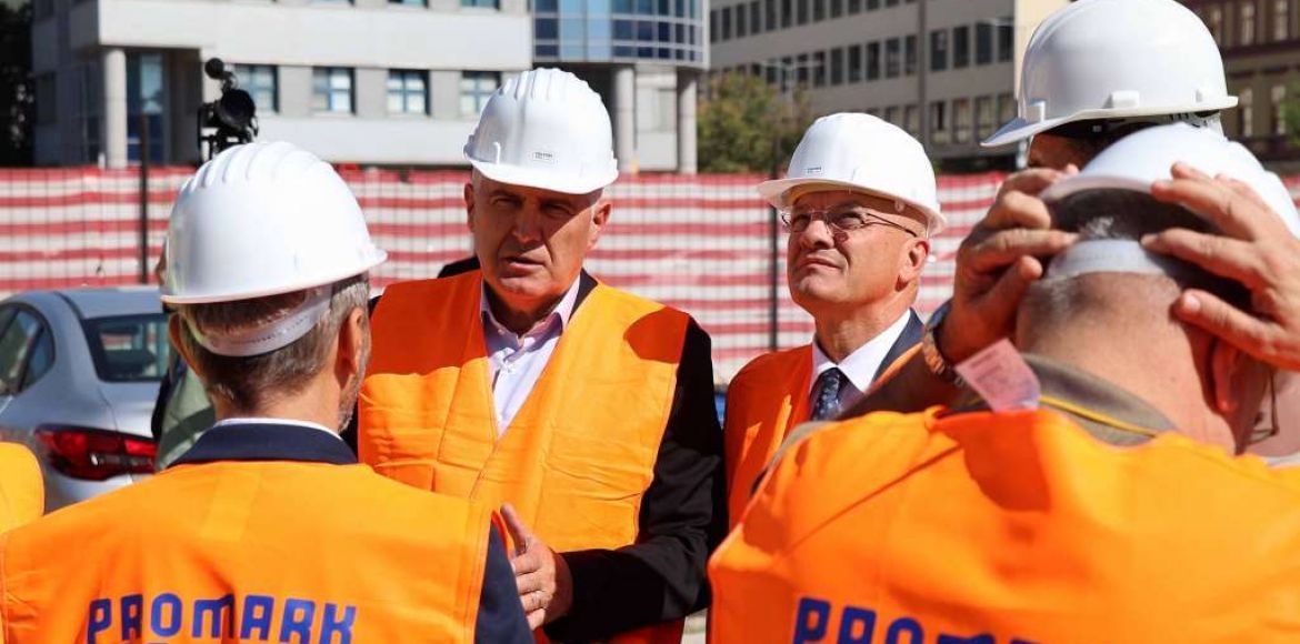Milas, Čović i Vukoja obišli gradilište Hrvatskog narodnog kazališta u Mostaru (VIDEO) @ StartBiH.ba