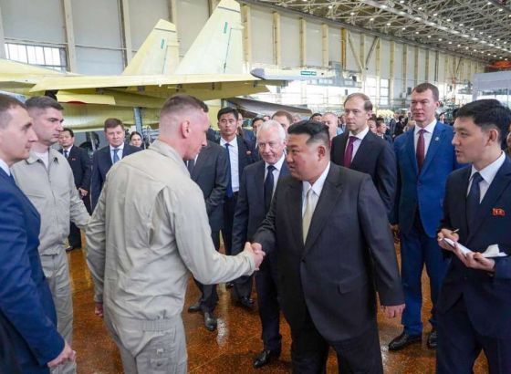 Kremlj tvrdi da Putin i Kim nisu potpisali nikakav vojni sporazuma