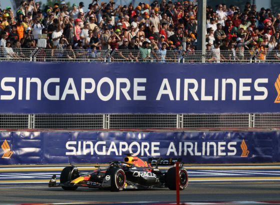 Ferari najbrži na prvom treningu u Singapuru, Ferstapena ponovo sačekao gušter: Možda godzila ima dijete