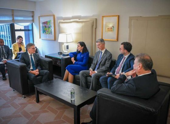 Chollet: Kosovo se treba hitno angažirati u dijalogu za normalizaciju odnosa sa Srbijom