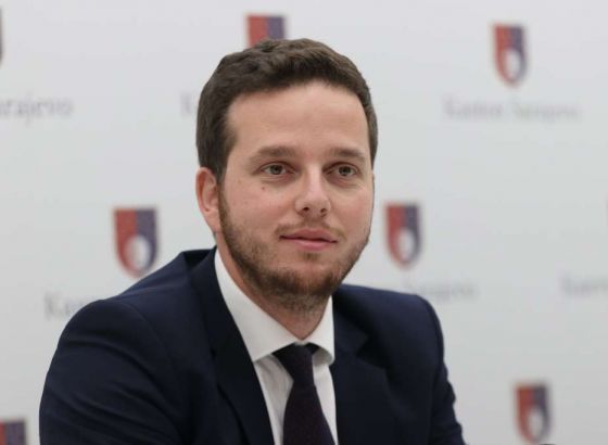 Odluke o ostavci Uka i razrješenju Vlade KS na Skupštini 25. oktobra