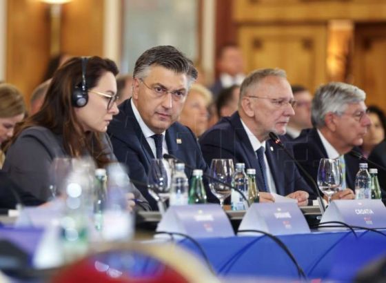 Plenković: Hrvatska će pomoći Ukrajini s još 5 milijuna eura za razminiranje