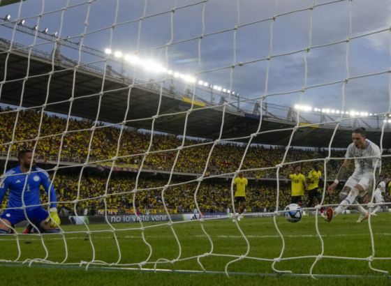 Darvin sa penala spasio Urugvaj u Kolumbiji