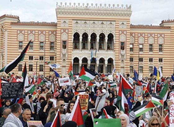 Sa skupa podrške narodu Palestine u Sarajevu građani poručili: Zaustavite genocid u Gazi