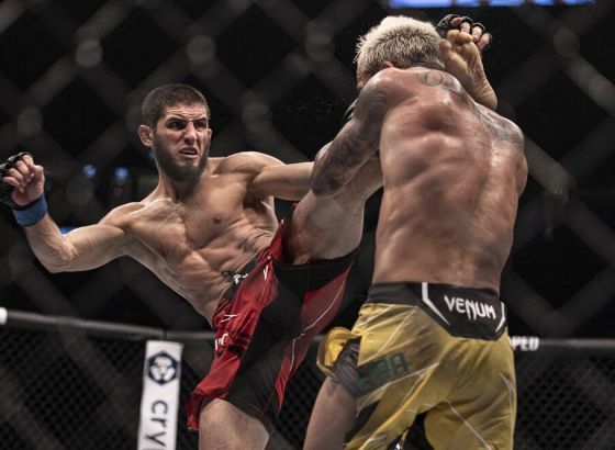 Mahačev kao Krokap: Razornim haj-kikom srušio Vokanovskog i odbranio UFC titulu