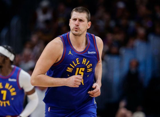 Krenuo NBA spektakl: Šampion i MVP u poznatom ritmu, Buker utišao San Francisko