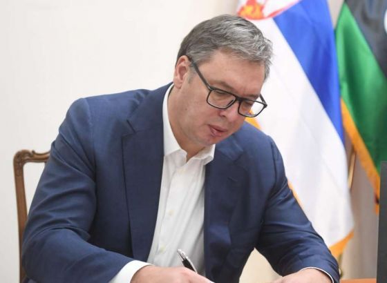 Srbija: Vučić najavio parlamentarne izbore za 17. prosinca