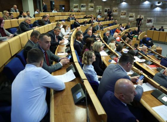 I deklaracija i rezolucija osuđuju zločin i nasilje i pozivaju na zaštitu civila u Gazi