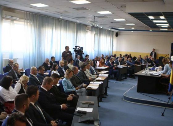 Usvojen rebalans budžeta i kreditno zaduživanje TK u iznosu od 20 miliona KM