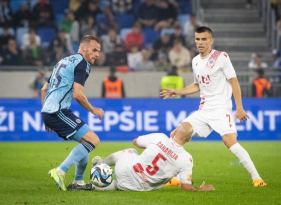 Legia rutinski savladala Zrinjski u Varšavi
