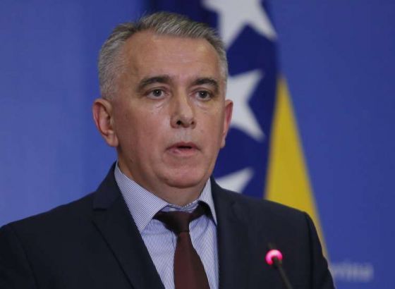 Klub zastupnika SDA: Politiku koju je u ratu oličavao Karadžić, u miru oličava Dodik