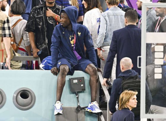 Dembele teško povredio Kamavingu