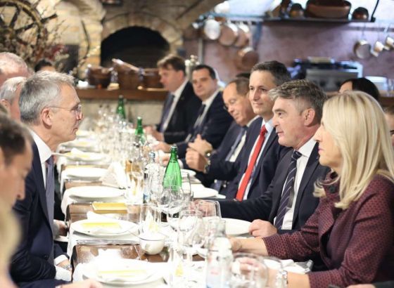 Stoltenberg na radnoj večeri sa članovima Predsjedništva BiH