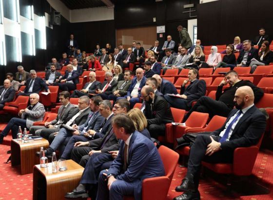 Utvrđen dnevni red Predstavničkog doma, povučene četiri najavljene tačke