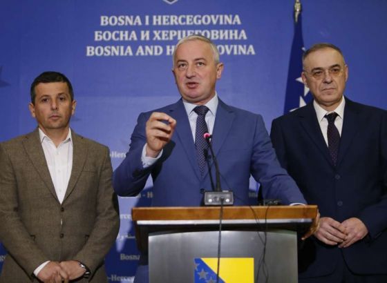 Milićević, Borenović i Vukanović: Podržavamo uvođenje novih tehnologija koje će omogućiti fer i poštene izbore