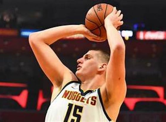 Jokić doveo konja u najavi utakmice za Božić