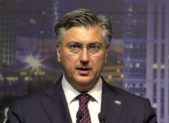 Plenković: Oslobođen 41 navijač, njih 29 dobilo novčanu pomoć za povratak