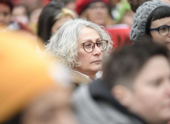 Aida Ćorović pravomoćno osuđena zbog gađanja murala Ratka Mladića jajima