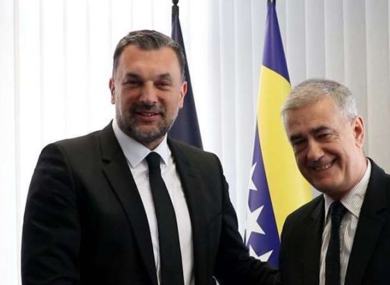 Šuhret Fazlić pristupio Narodu i Pravdi (VIDEO)