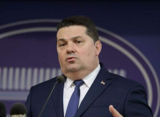 Stevandić pozvao strane sudije u Ustavnom sudu BiH da podnesu ostavke