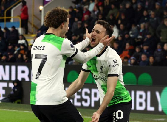 Liverpul poveo, promašivao i kockao se, Žota na kraju potopio Barnli