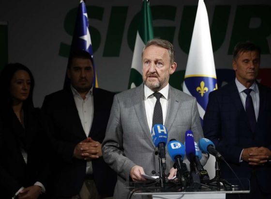 Izetbegović: Djelovati odlučno protiv Dodikove bahate i ucjenjivačke politike (VIDEO)