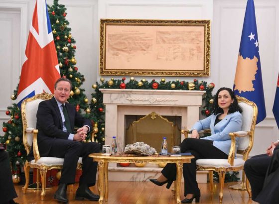 Cameron: Velika Britanija će pomoći Kosovu da ga priznaju i druge zemlje